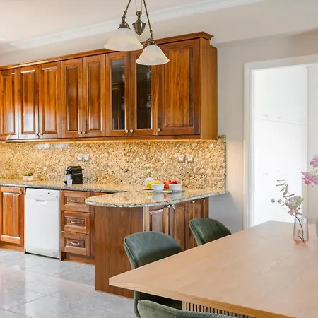 Villa Anelia By Vintage Travel
